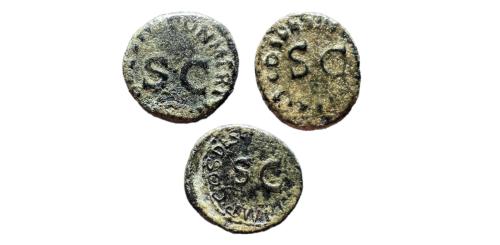 236   -  Lote de 3 cuadrantes de Claudio.A examinar