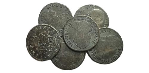 606   -  Lote de 6 monedas de 2 reales Carlos III (3), Carlos IV (3).