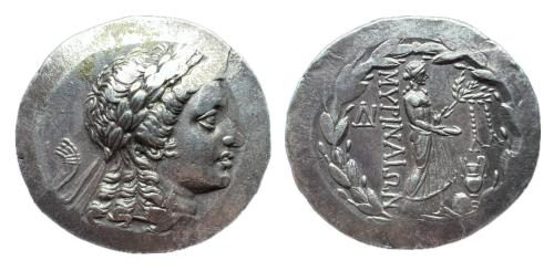 1 - Aeolis. Myrina. Tetradracma. 155-145 a.C. Tipo Stephanophoric. (SNG von Aulock 1663)
