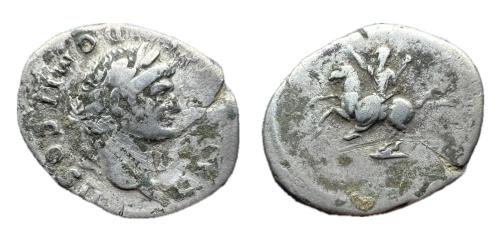 146   -  Domiciano. Denario. 73-75 d.C. Roma. (Ric-II 1 680).