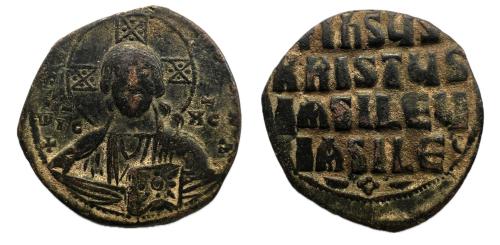 249 - Anonimo. Tiempos de Basilio II y Constantino VIII. Follis. 976-1025 d.C.