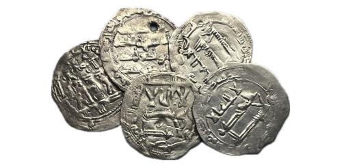 265   -  Emirato Independiente. Lote de 5 Dirham del Emirato Independiente a identificar.